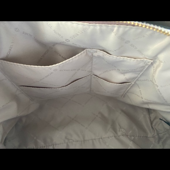 Pink Michael Kors Purse - Picture 4 of 5